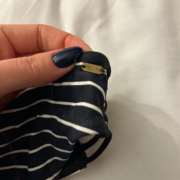 Ripcurl bikini bottom - Picture 3 of 3